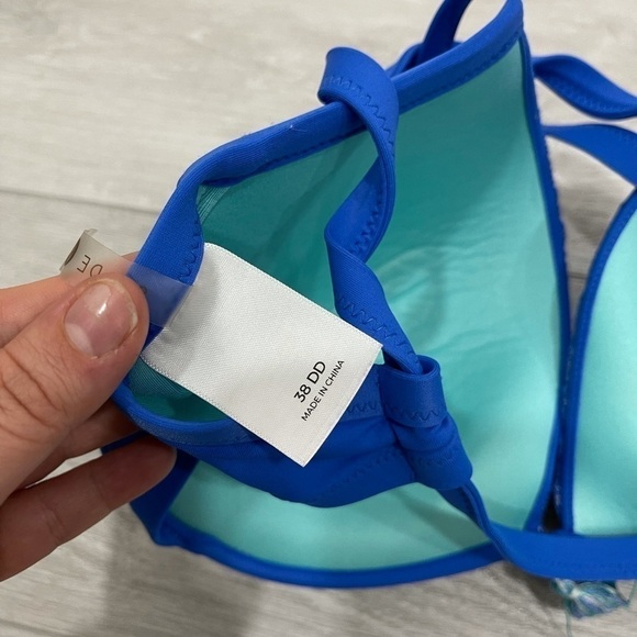 Shade & Shore Light Lift Crochet Bikini Top Blue - Picture 10 of 10